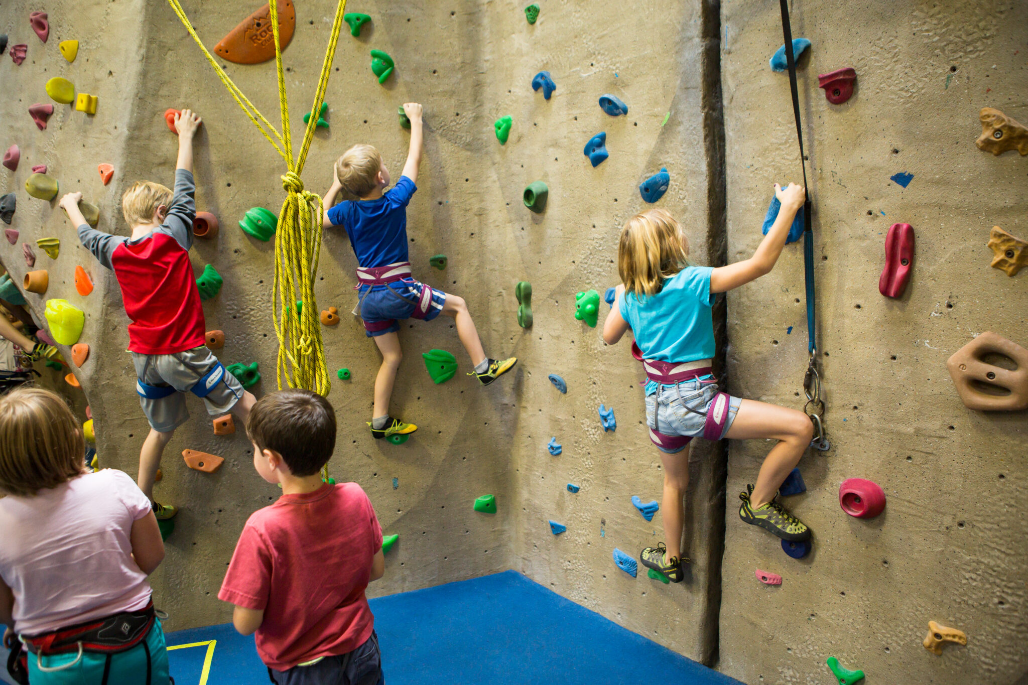 Climbing Club - Boulder Rock Club